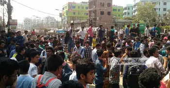 NSU students clash with police 