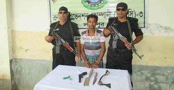 বেগমগঞ্জে অস্ত্রসহ চিহ্নিত সন্ত্রাসী গ্রেফতার