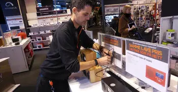 Norway to become 1st country to switch off FM radio