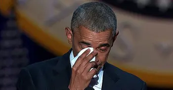 Obama tearfully thanks his wife in emotional moment