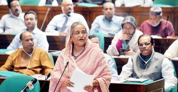 PM urges India, Pakistan to exercise restraints