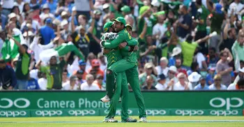 Bollywood congratulates Pakistan on historic cricket win