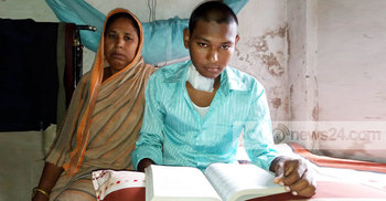 ছেলেকে বাঁচাতে মায়ের আকুতি