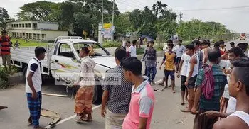 Road crash kills 2 in Mymensingh 