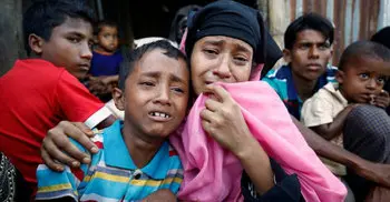 Hundreds more Myanmar Rohingya flee to Bangladesh: aid workers