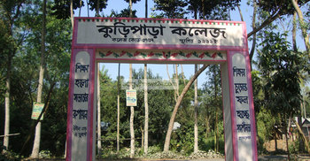 কলেজে তালা ঝুলিয়ে দিলেন আ.লীগ নেতা