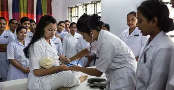 10,000 nurses to be given posting within one week: Nasim 