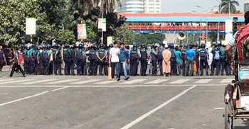 Nasirnagar attacks: students blocked Shahbagh again