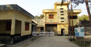 শরীয়তপুরে কারাগারে বসে এসএসসি পরীক্ষা দিচ্ছে ২ শিক্ষার্থী