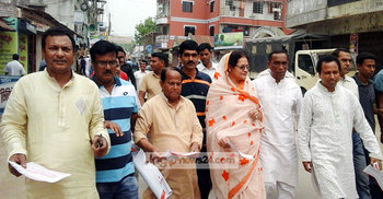 গ্যাসের দাম বৃদ্ধির প্রতিবাদে বিএনপির লিফলেট বিতরণ