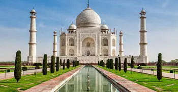 Bangladesh replaces US on tourist inflow in India