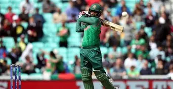 Bangladesh pass 100 runs, Tamim scores 50 