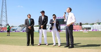 Bangladesh win toss and opt to bat first in final Test  