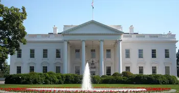 Trump prepares for White House move