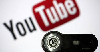 NSPCC warns YouTubers over fan relationships