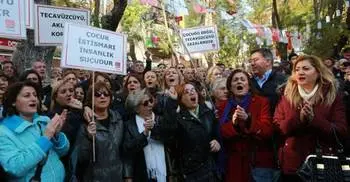 Turkey withdraws child rape bill after street protests
