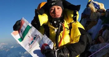 Indian woman creates hisory, twice climbs Everest in 5 days