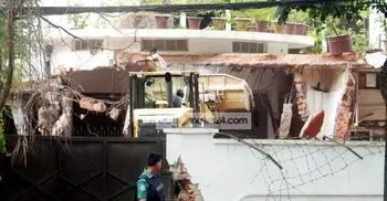 Rajuk demolishing Moudud’s Gulshan house