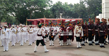 বেনাপোল নোম্যান্সল্যান্ডে যৌথ ব্যান্ড ডিসপ্লে