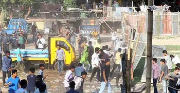 15 wounded in police-Chhatra League clash