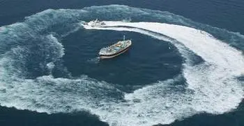 BSF seizes Pakistani boat with 9 on board