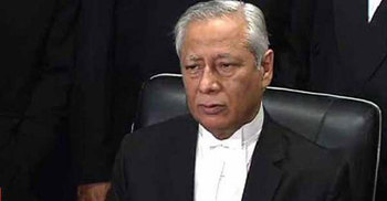 মৃত্যুদণ্ড কমিয়ে যাবজ্জীবন অর্থাৎ আমৃত্যু কারাবাস