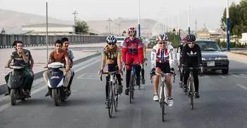 Iraq`s `cycling girls` ride for freedom 