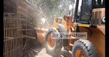 মেহেরপুরে অবৈধ স্থাপনা উচ্ছেদ