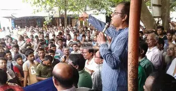 ‘বিনা ভোটে নির্বাচিত বলেই গণতান্ত্রিক ধারা মানতে নারাজ’