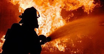 গাজীপুরে ঝুটের গুদামে আগুন