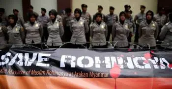 Malaysia offers work permit to Muslim Rohingya refugees