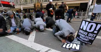 Islam will be largest religion in the world by 2070, says report