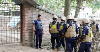 ‘জঙ্গি আস্তানায়’ থাকা শিশুদের বের করে দেয়ার আহ্বান