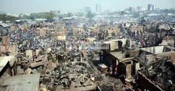 Fire guts over 1,000 shanties at Korail slum