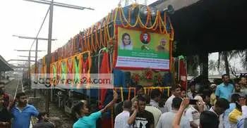 Kolkata-Khulna Maitree Train-2 leaves Bangladesh
