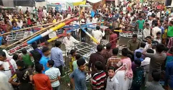 নাগরদোলা ছিঁড়ে আহত ১৬