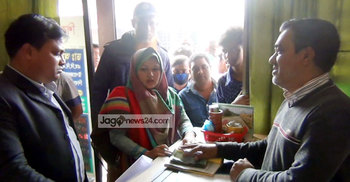 শিবচরে ডায়াগনস্টিক সেন্টারসহ ৫টি দোকানকে জরিমানা