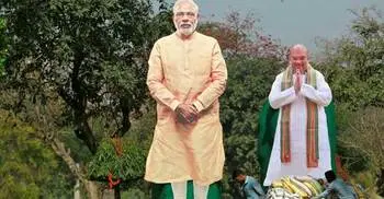 India pledges cash to Bangladesh while keeping wary eye on China