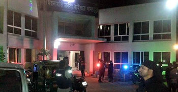 কুমিল্লায় থানার সামনে রাখা বোমাটি নিষ্ক্রিয় করা হয়েছে