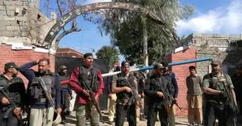 Suicide bombers hit court in Pakistan, at least 4 killed: police 