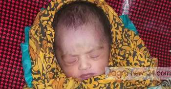 কুড়িয়ে পাওয়া শিশুটির দায়িত্ব নিলেন ওসি