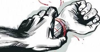 সুন্দরগঞ্জে স্কুলছাত্রী ধর্ষণ : কলেজশিক্ষক গ্রেফতার