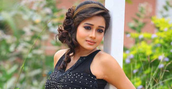 বিমানে অভিনেত্রীর শ্লীলতাহানি