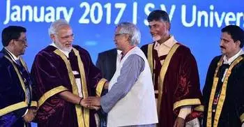 Yunus receives gold medal from Modi