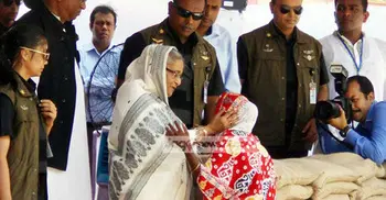 Food assistance for flood-hit people until harvesting next crops: PM