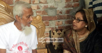 অসুস্থ মুক্তিযোদ্ধাদের বাড়িতে প্রতিমন্ত্রী চুমকি