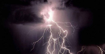 পঞ্চগড়ে বজ্রপাতে নিহত ২