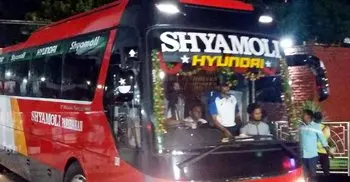 Stone ‘believed’ to be thrown at Australia team bus
