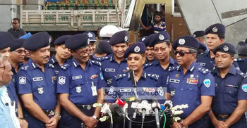 নিশ্ছিদ্র নিরাপত্তায় মানুষ ঈদ উদযাপন করবে