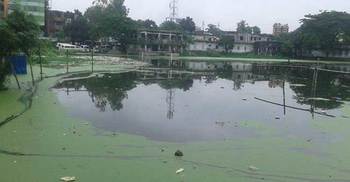 স্টেডিয়াম যেন পুকুর